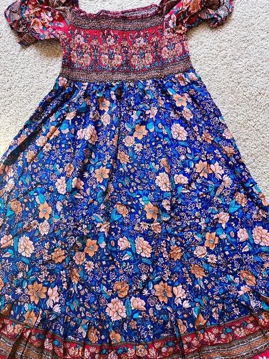 Boho Floral Maxi Dress
Smocked Off Shoulder Summer
Vacation - Picture 6 of 6